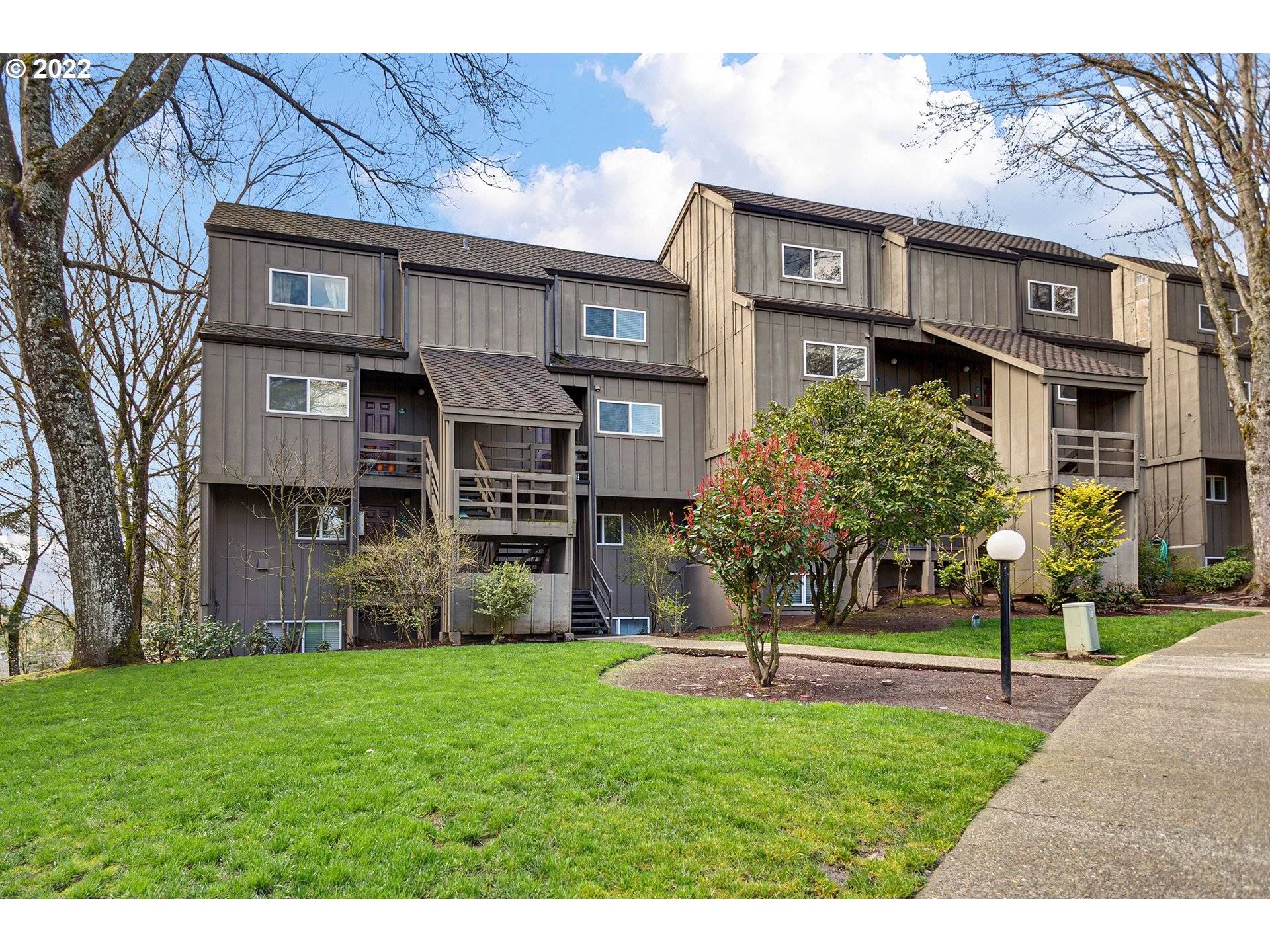 4 TOUCHSTONE #69, Lake Oswego, OR 97035