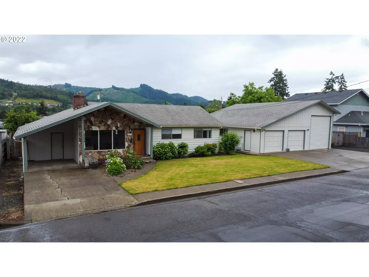 Sutherlin, OR 97479,976 E FOURTH AVE