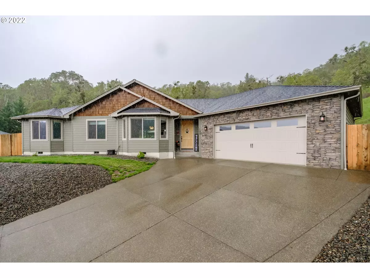 Winchester, OR 97495,123 URIAH CT