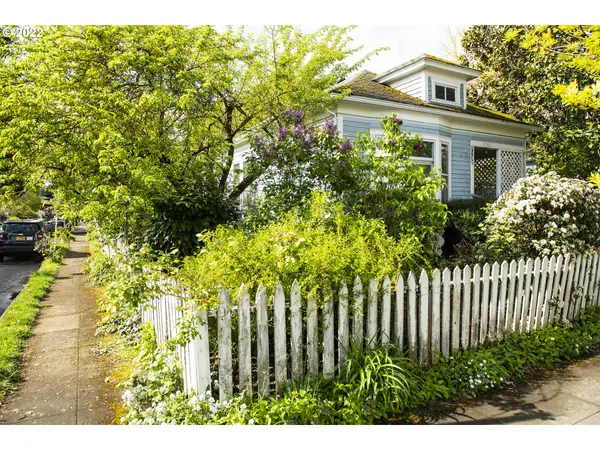 7132 NE GLISAN ST, Portland, OR 97213