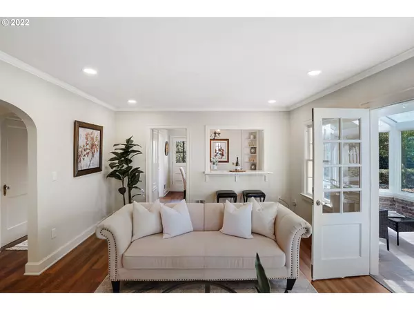 Salem, OR 97302,460 SE MISSION ST