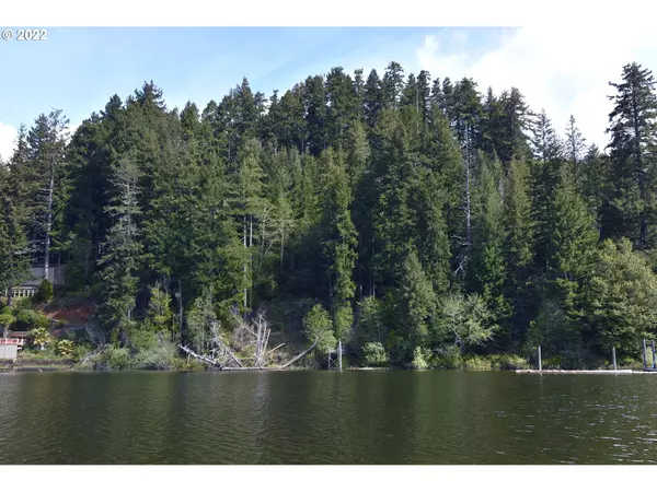 4134 S TENMILE LAKE, Lakeside, OR 97449