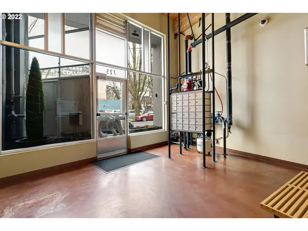 725 NW Flanders #302, Portland, OR 97209