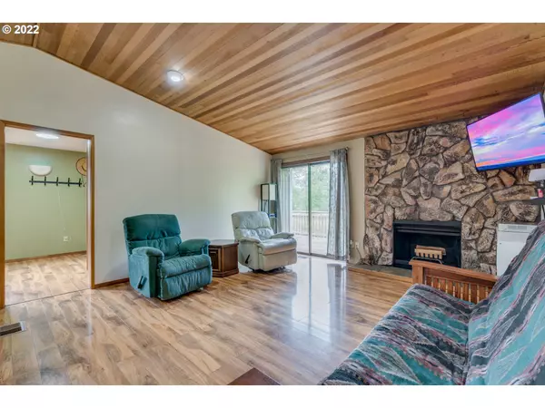 Eagle Creek, OR 97022,19080 SE MOORE LN