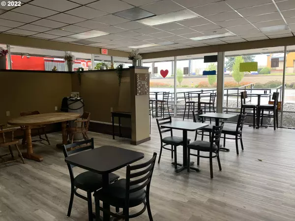 Eugene, OR 97402,3570 W 11TH AVE #A