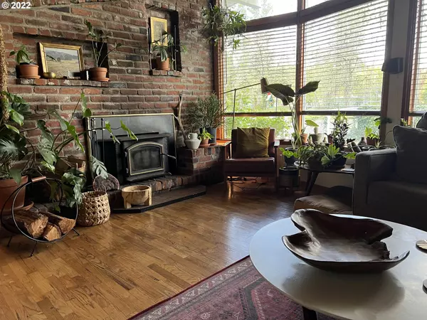 Eugene, OR 97405,3815 E AMAZON DR