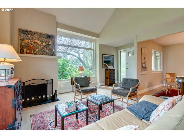 Lake Oswego, OR 97034,2091 BONNIEBRAE DR