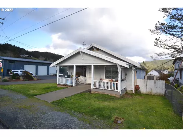 308 FIRST ST, Garibaldi, OR 97118