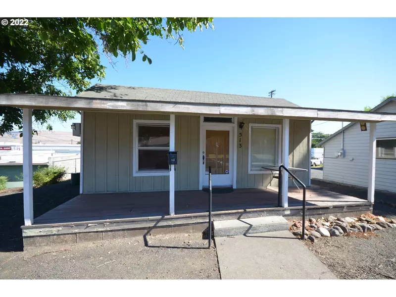 513 W 10TH, The Dalles, OR 97058