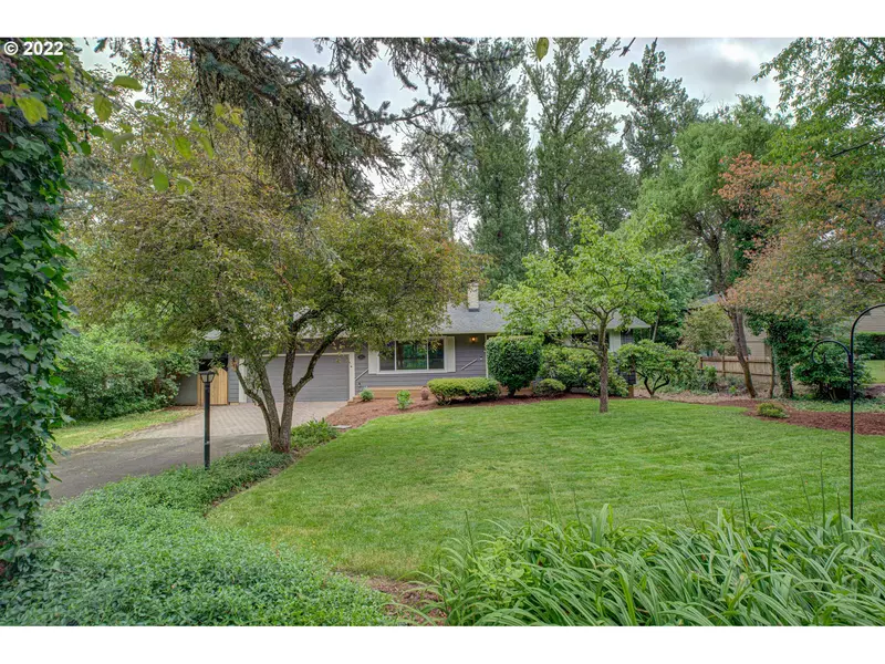 3875 RIDGEWOOD WAY, West Linn, OR 97068