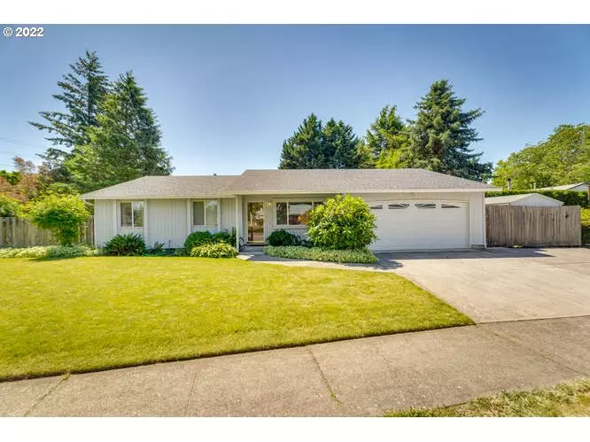 19822 NE HOLLADAY ST, Portland, OR 97230