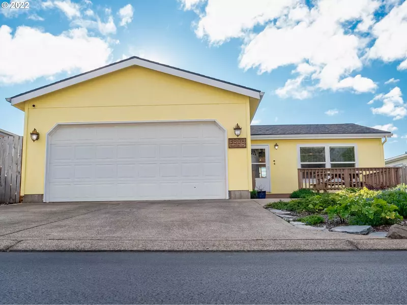 3808 SUMMIT RIDGE CIR, Depoe Bay, OR 97341