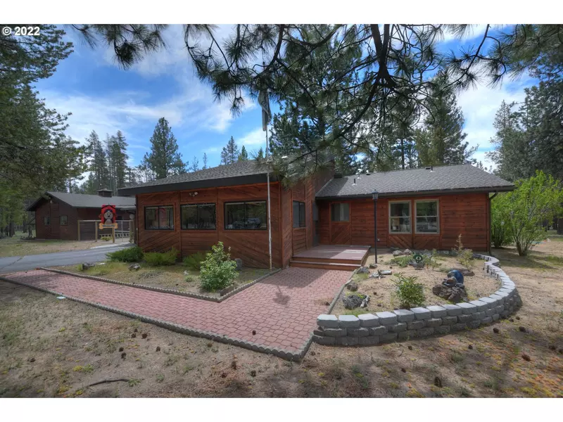 52050 READ LOOP, La Pine, OR 97739