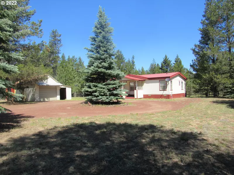 16076 BLACKFEATHER LN, La Pine, OR 97739