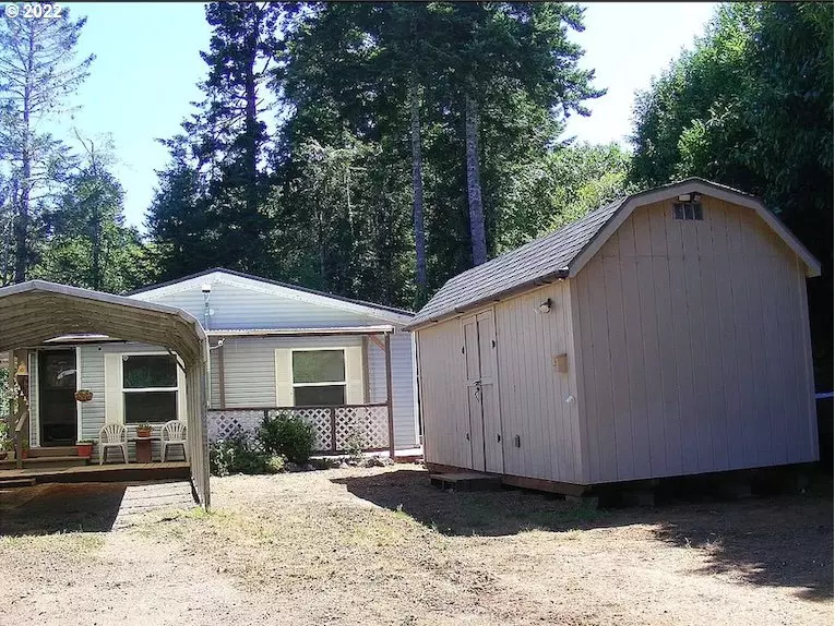 615 BONNEVILLE RD, Lakeside, OR 97449