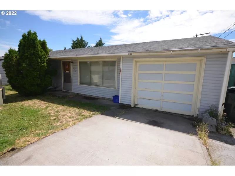 908 CHENOWETH LOOP RD, The Dalles, OR 97058