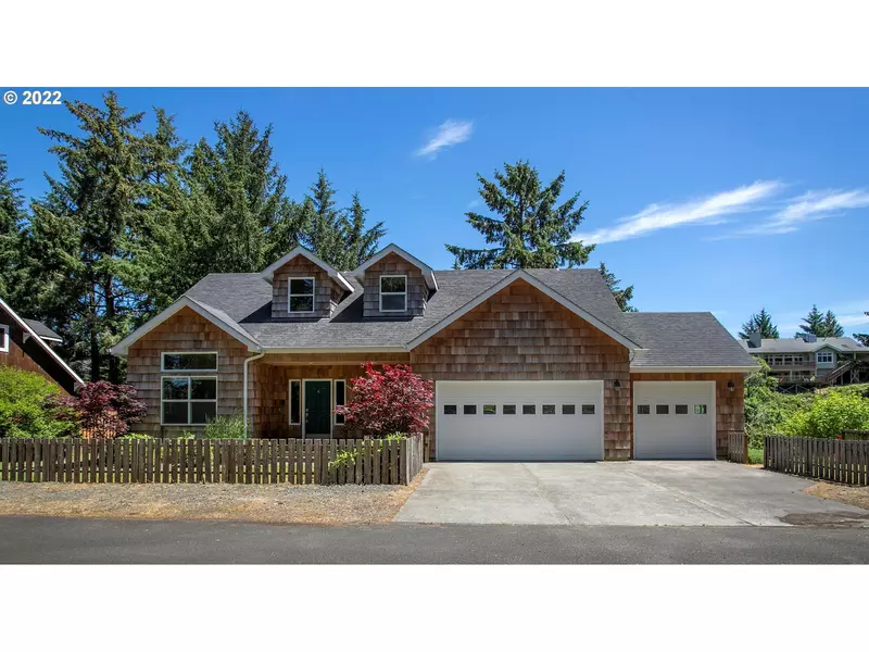 1094 SW Long Lake DR, Warrenton, OR 97146