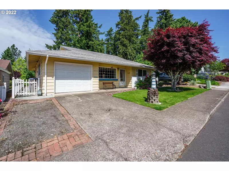 16545 SW KING CHARLES AVE, King City, OR 97224