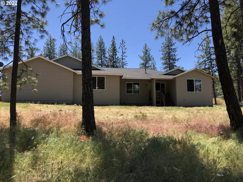 15 Leaning Pine, Goldendale, WA 98620