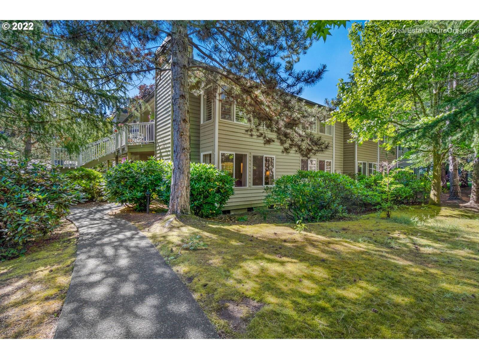 5054 FOOTHILLS DR #70F, Lake Oswego, OR 97034