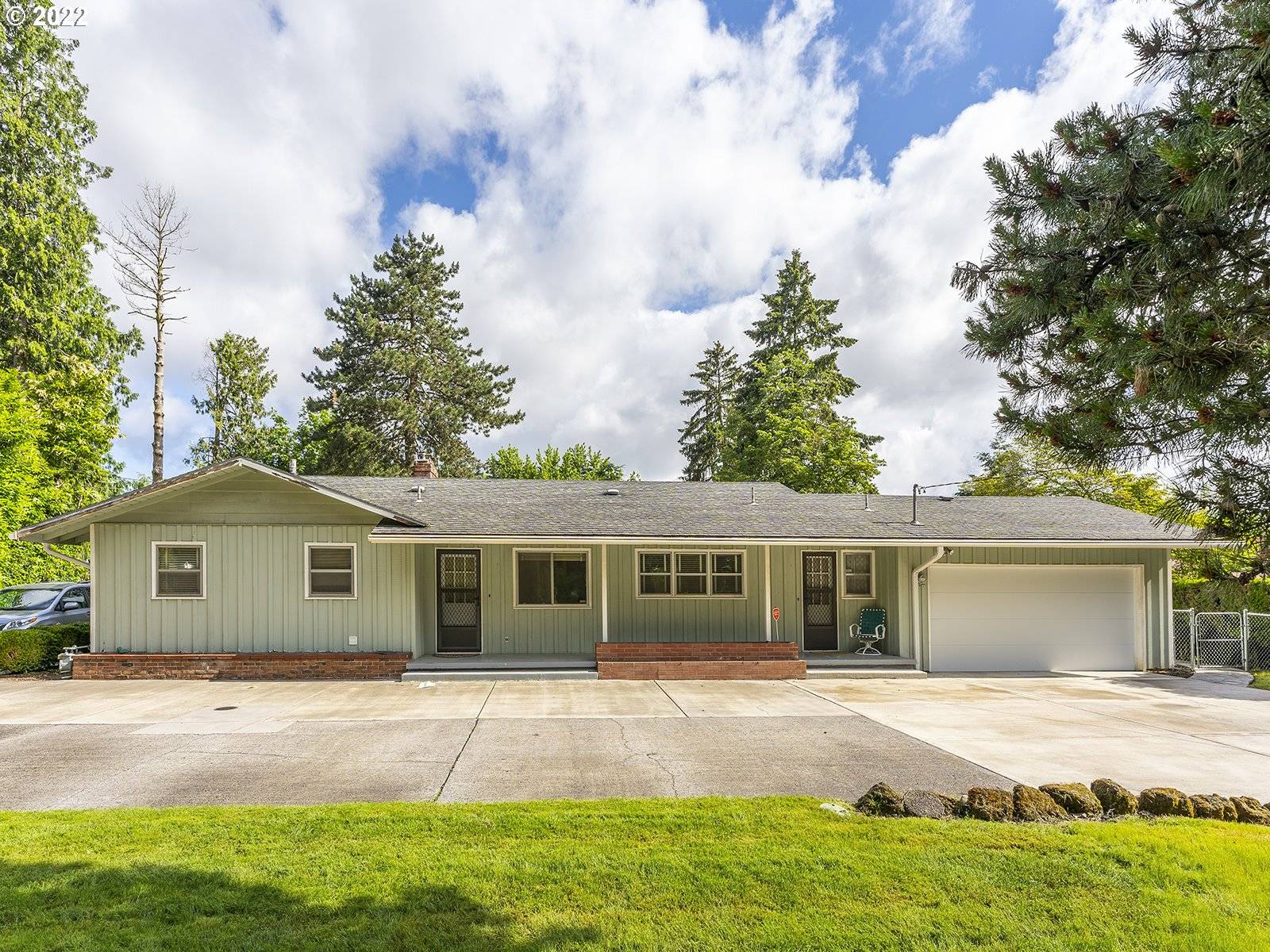 14717 NE HALSEY ST, Portland, OR 97230