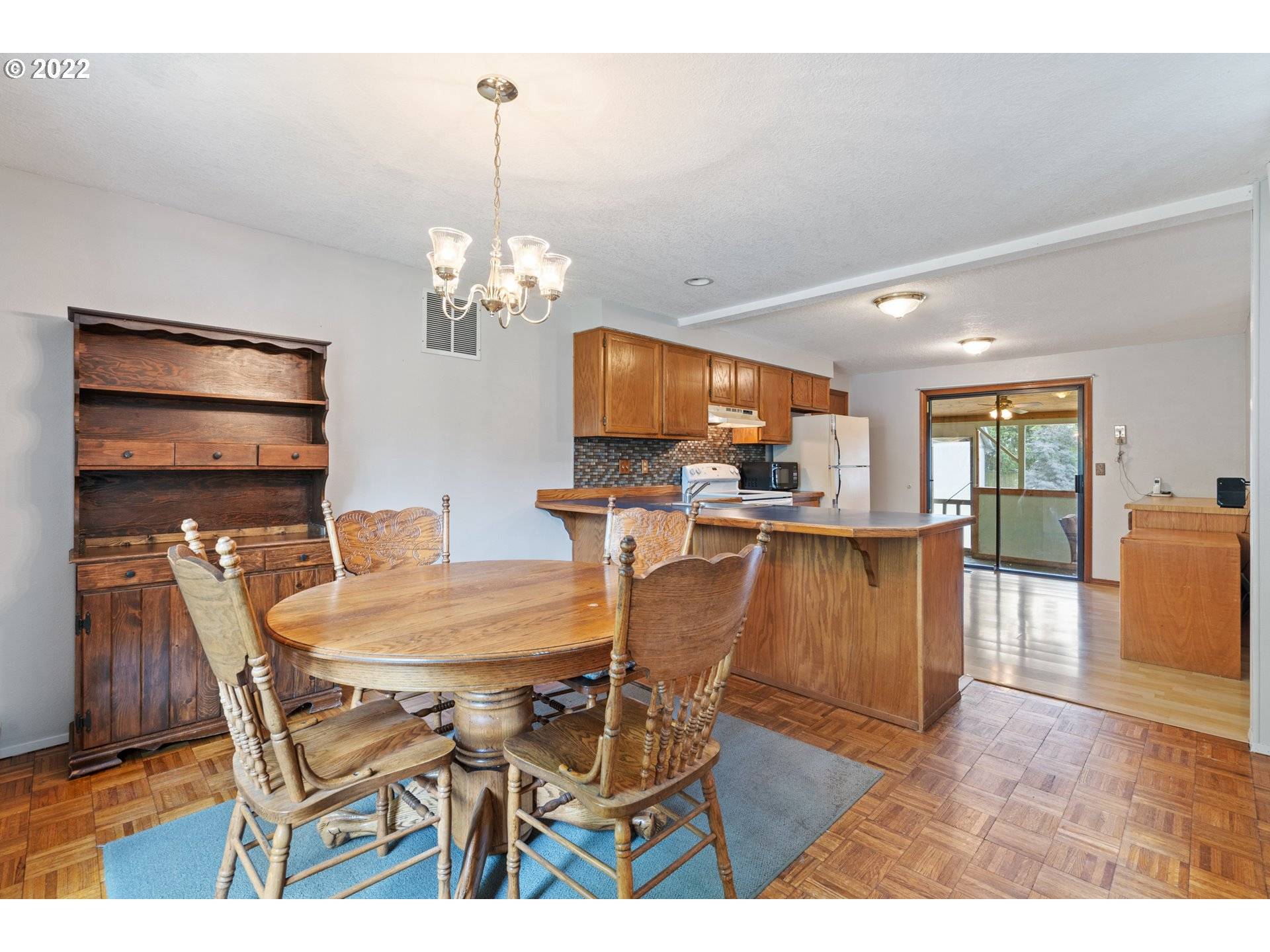 Portland, OR 97233,16841 SE PINE ST