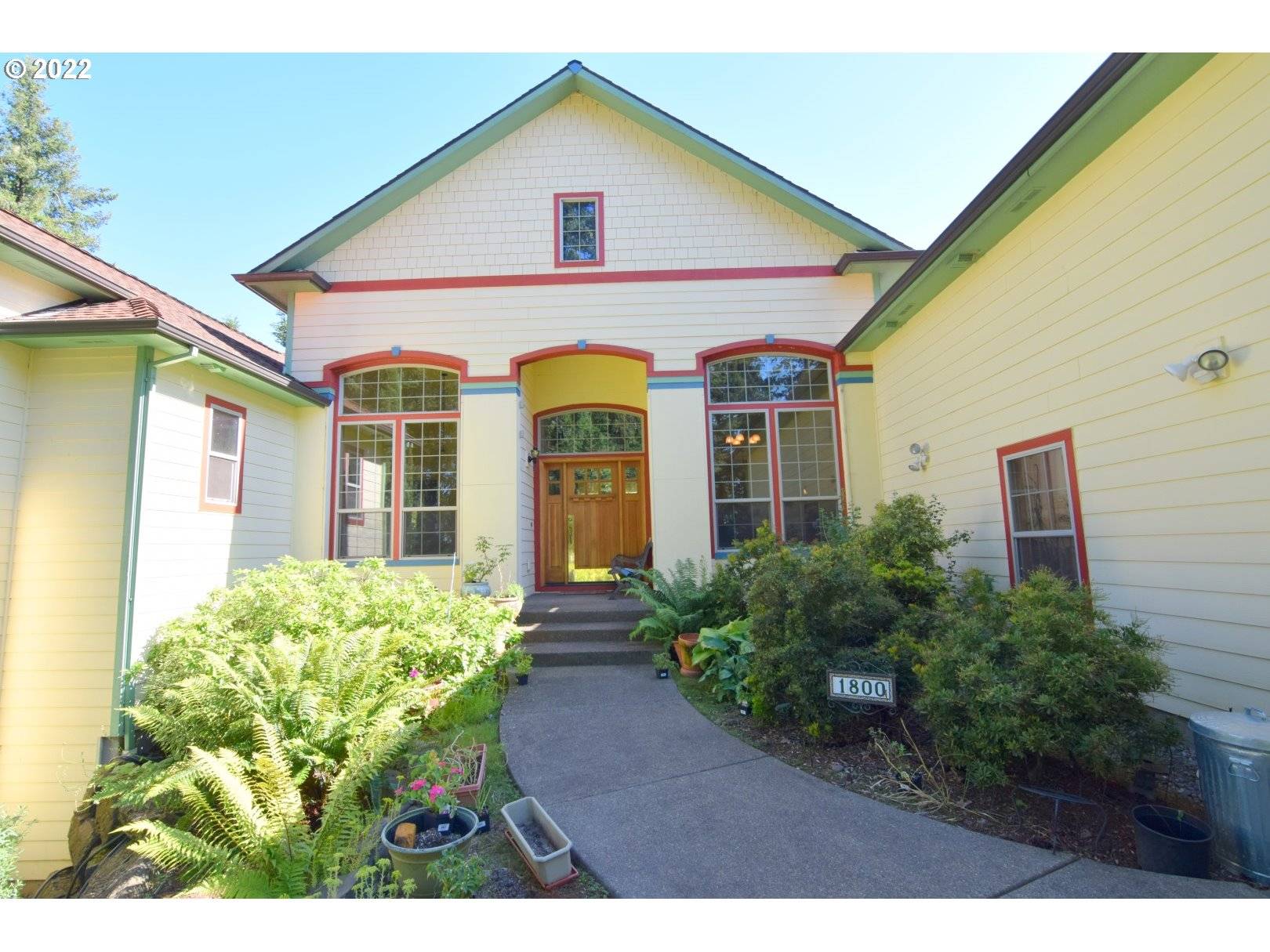 1800 N 10TH AVE, Stayton, OR 97383
