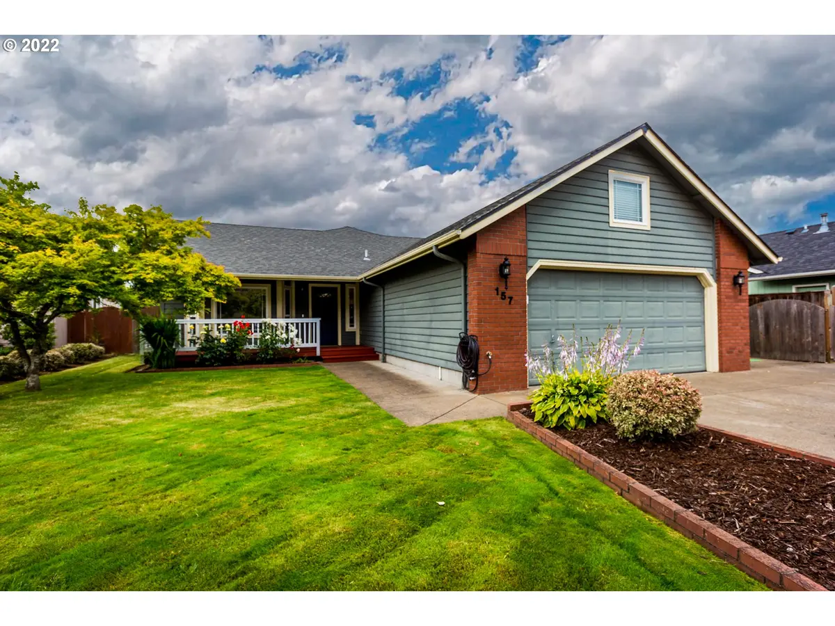 Eugene, OR 97404,157 REDROCK WAY