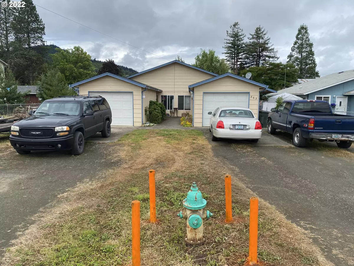 Sutherlin, OR 97479,863 LANDING ST