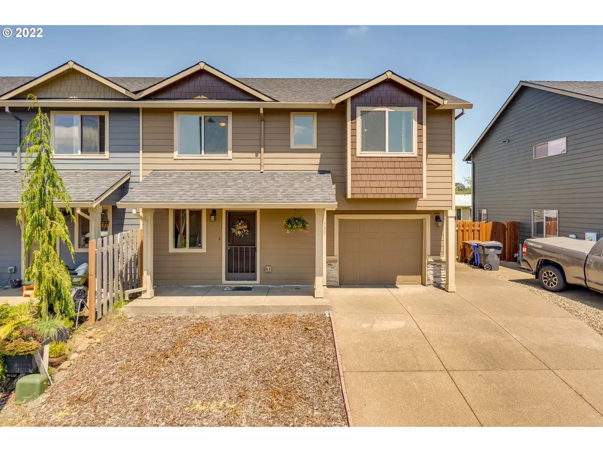 Molalla, OR 97038,735 GARDEN CT