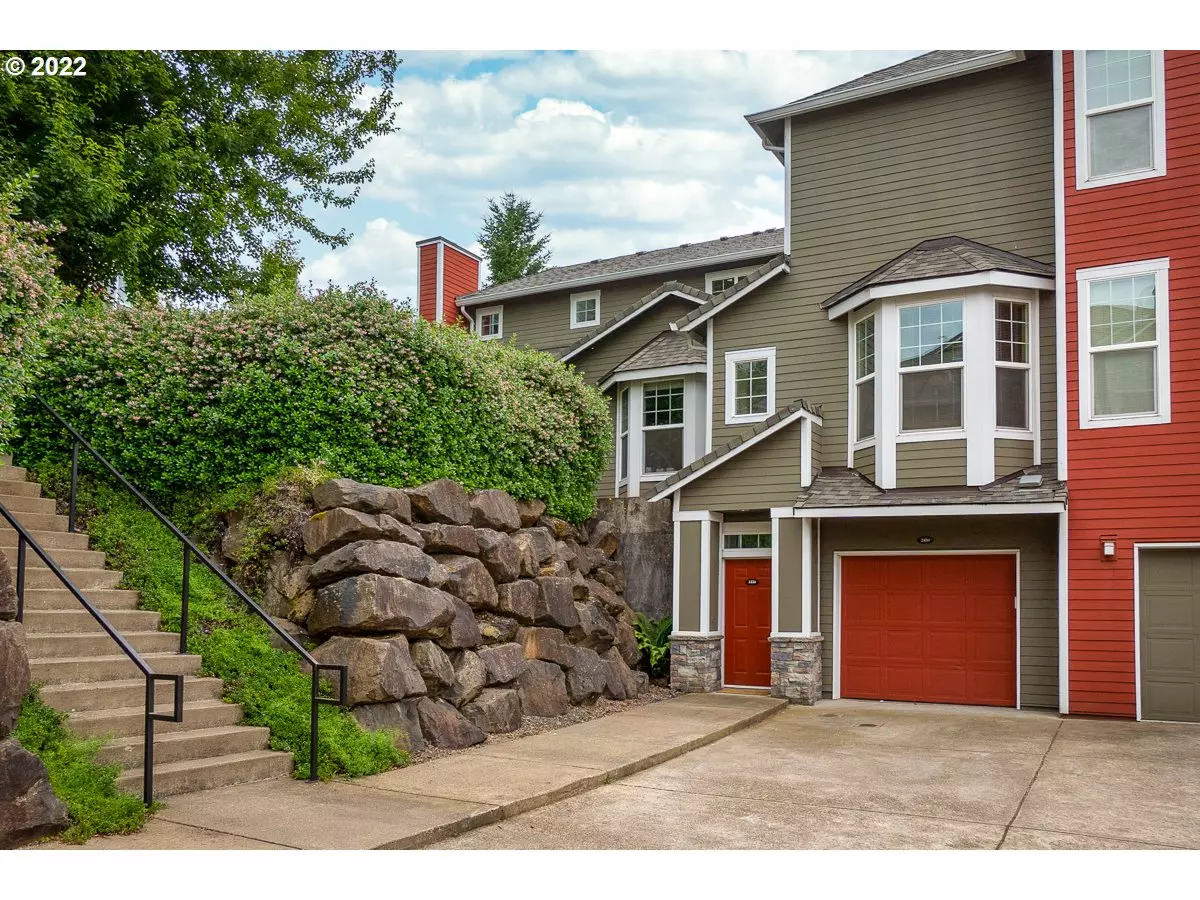 West Linn, OR 97068,2410 SNOWBERRY RIDGE CT