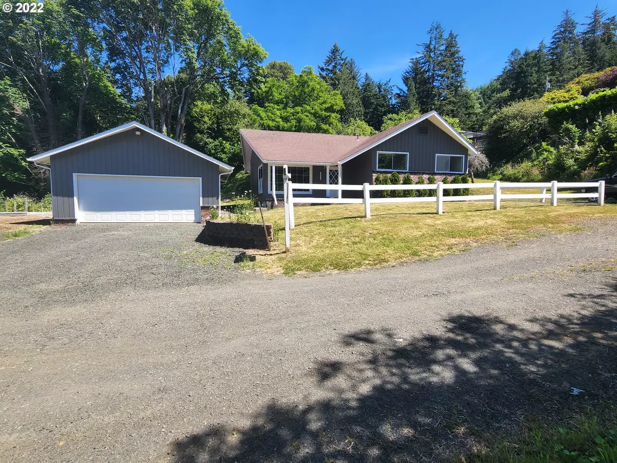 North Bend, OR 97459,93719 E DOVE LN