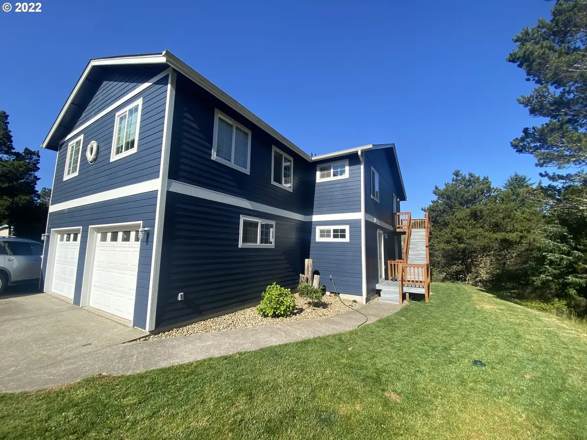 641 IBOLT CT, Florence, OR 97439