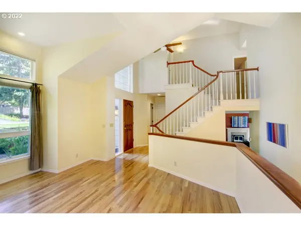 3345 CHAUCER WAY, Eugene, OR 97405