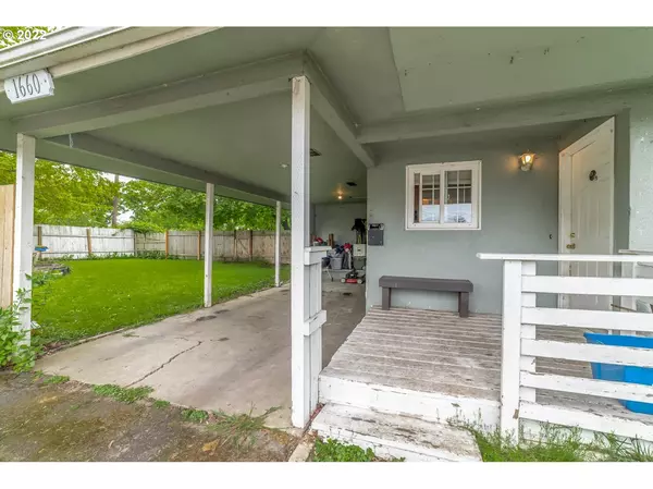 Eugene, OR 97402,1660/1670 W 8TH PL