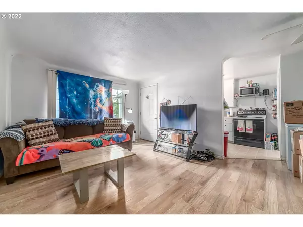 Eugene, OR 97402,1660/1670 W 8TH PL