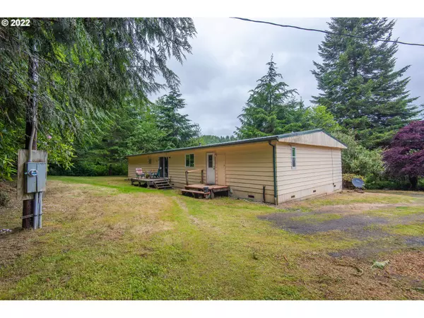 Reedsport, OR 97467,339 JD LN