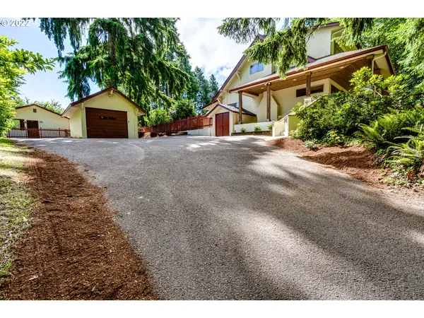 3437 STOREY BLVD, Eugene, OR 97405