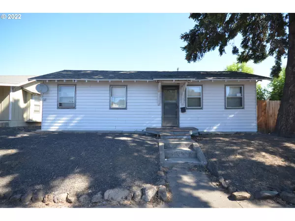 509 W 10TH, The Dalles, OR 97058