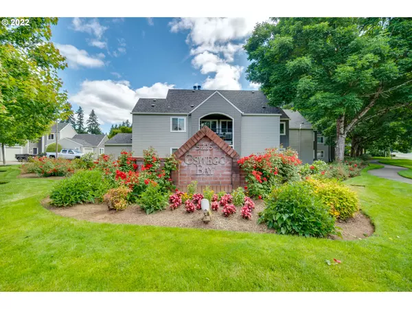 Lake Oswego, OR 97035,5225 JEAN RD #104