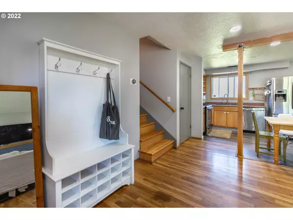 Portland, OR 97233,19707 SE PINE ST