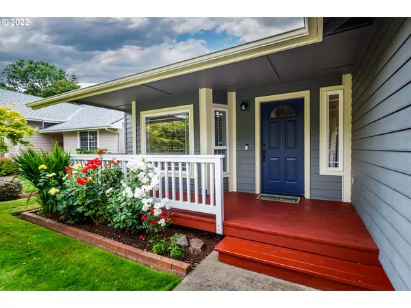 Eugene, OR 97404,157 REDROCK WAY