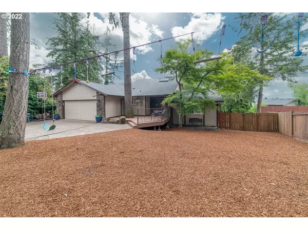 Springfield, OR 97478,447 CASCADE DR