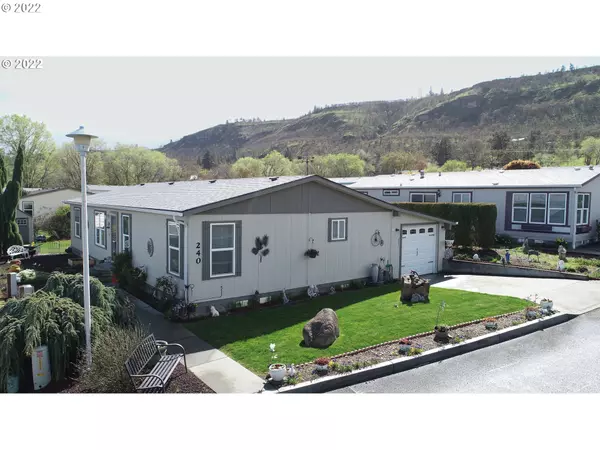 The Dalles, OR 97058,950 POMONA #240