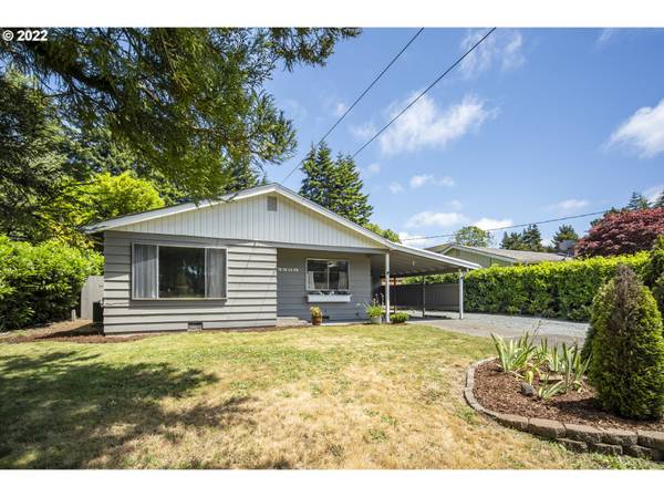 2560 N 19TH ST,  Coos Bay,  OR 97420