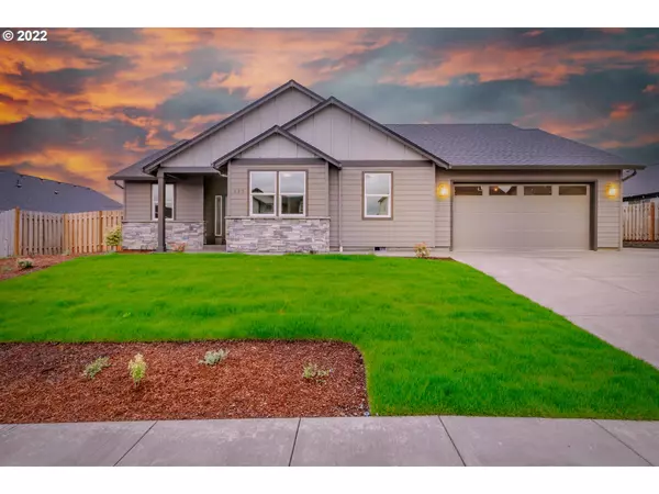 Sublimity, OR 97385,325 NE ALDER WAY