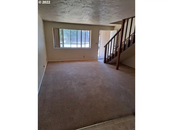129 60TH PL, Springfield, OR 97478