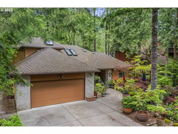 65225 E SANDY RIVER LN, Rhododendron, OR 97049