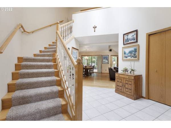 Rhododendron, OR 97049,65225 E SANDY RIVER LN