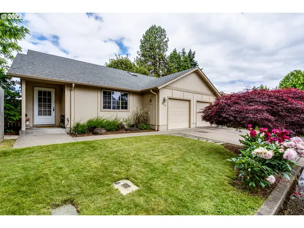 710 RED CEDAR CT, Eugene, OR 97402